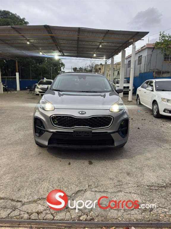 2021 Kia Sportage LX — foto 2 / 9