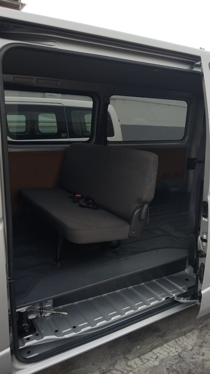2020 Toyota Hiace — foto 5 / 12