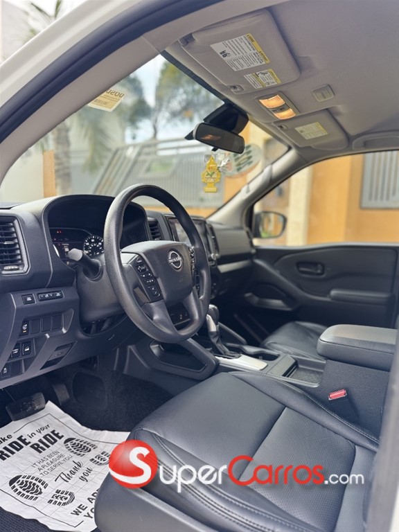 2022 Nissan Frontier SV — foto 6 / 8