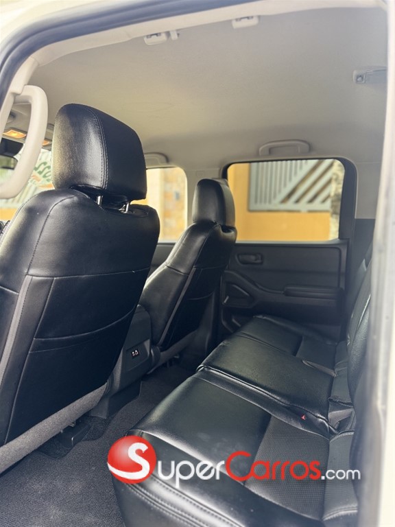 2022 Nissan Frontier SV — foto 7 / 8