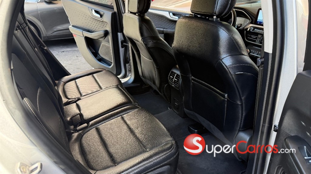2020 Ford Escape SEL Ecoboost — foto 3 / 12