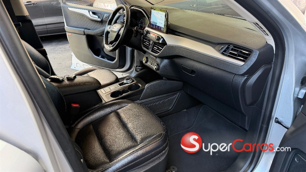 2020 Ford Escape SEL Ecoboost — foto 4 / 12