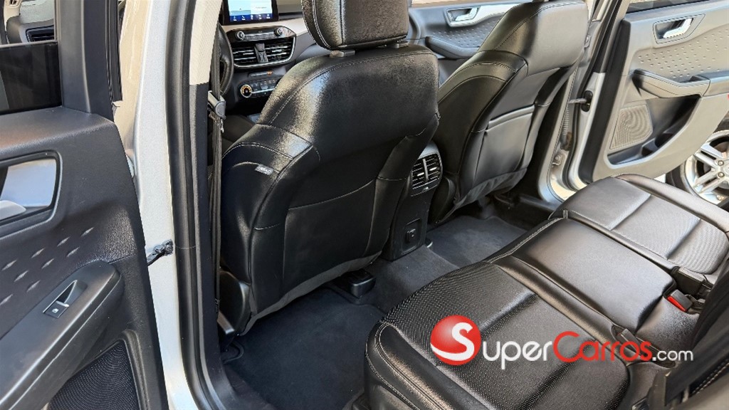2020 Ford Escape SEL Ecoboost — foto 9 / 12