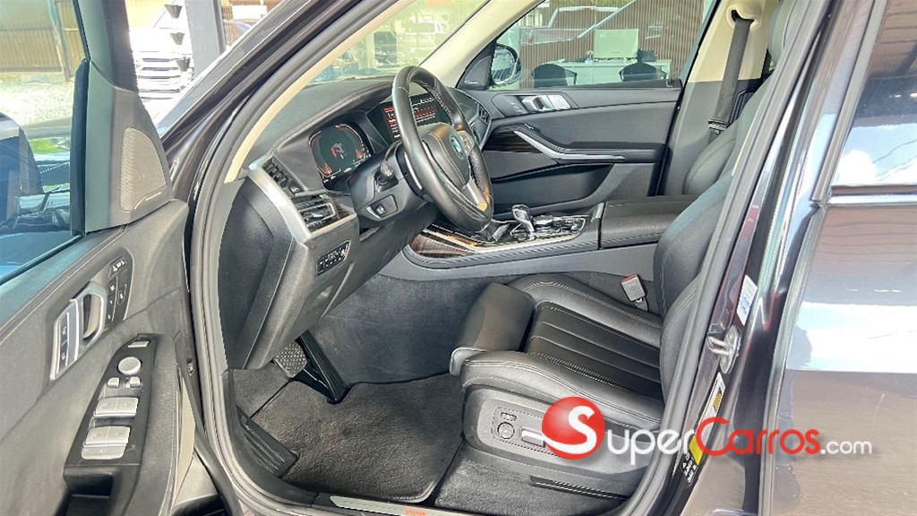 2020 BMW X 7 XDRIVE 40i — foto 5 / 10