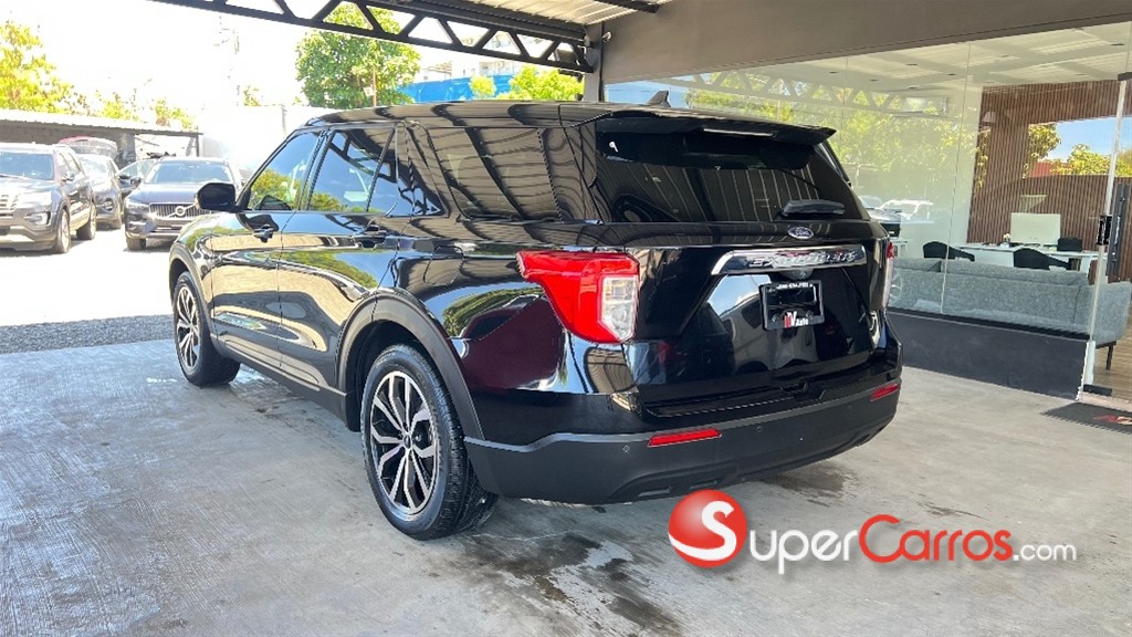2021 Ford Explorer — foto 4 / 10
