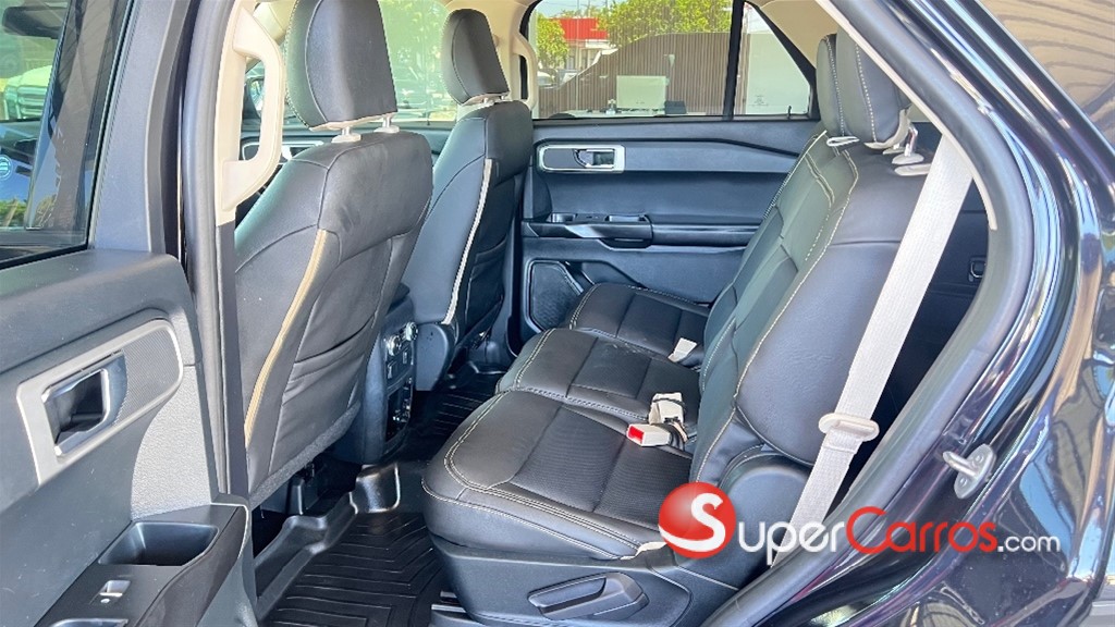 2021 Ford Explorer — foto 6 / 10