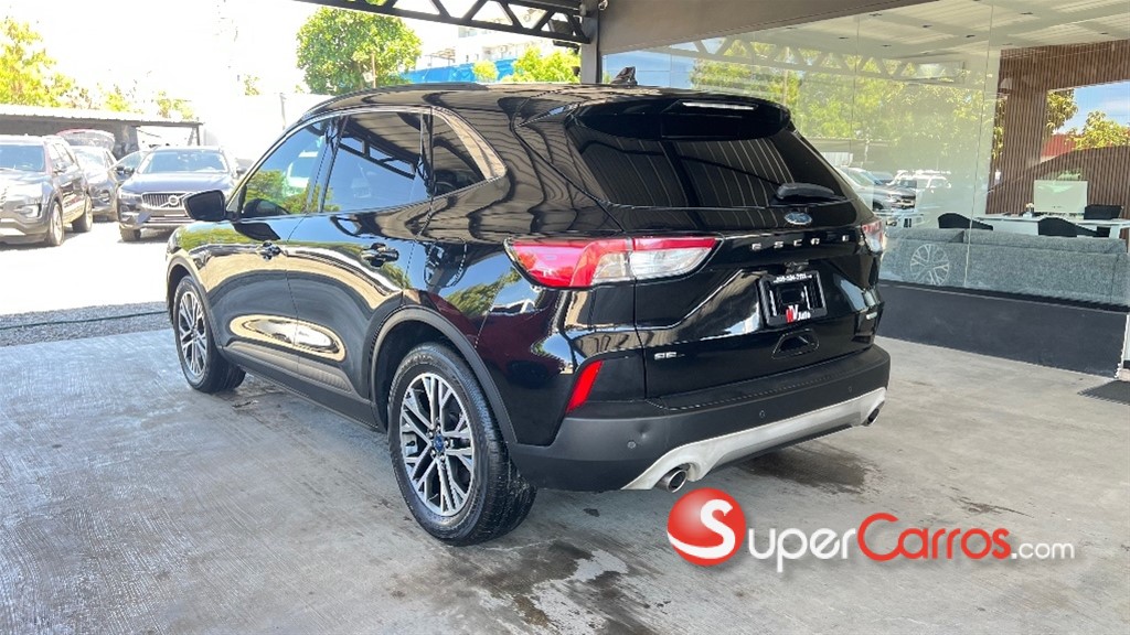 2020 Ford Escape SEL Ecoboost — foto 4 / 9