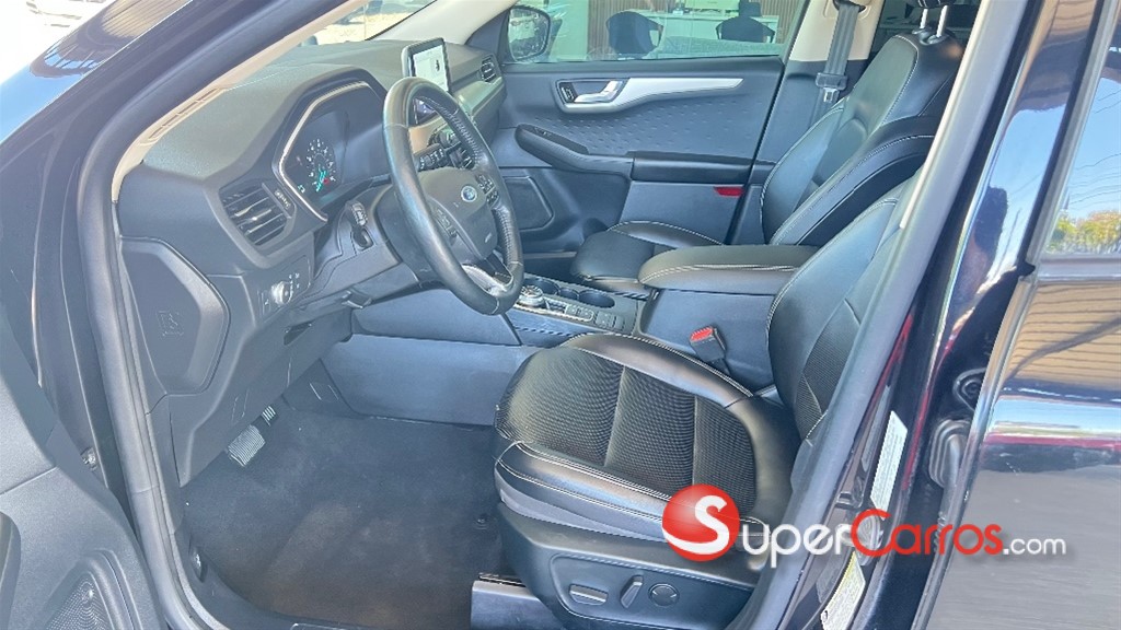 2020 Ford Escape SEL Ecoboost — foto 5 / 9