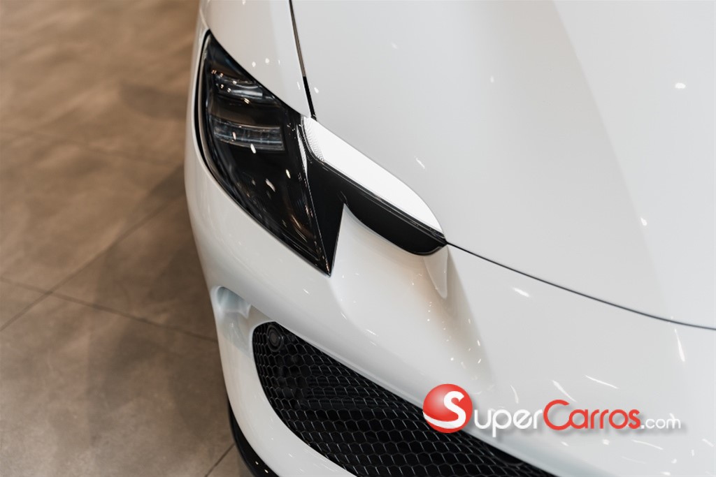 2025 Ferrari 296 GTS — foto 3 / 10