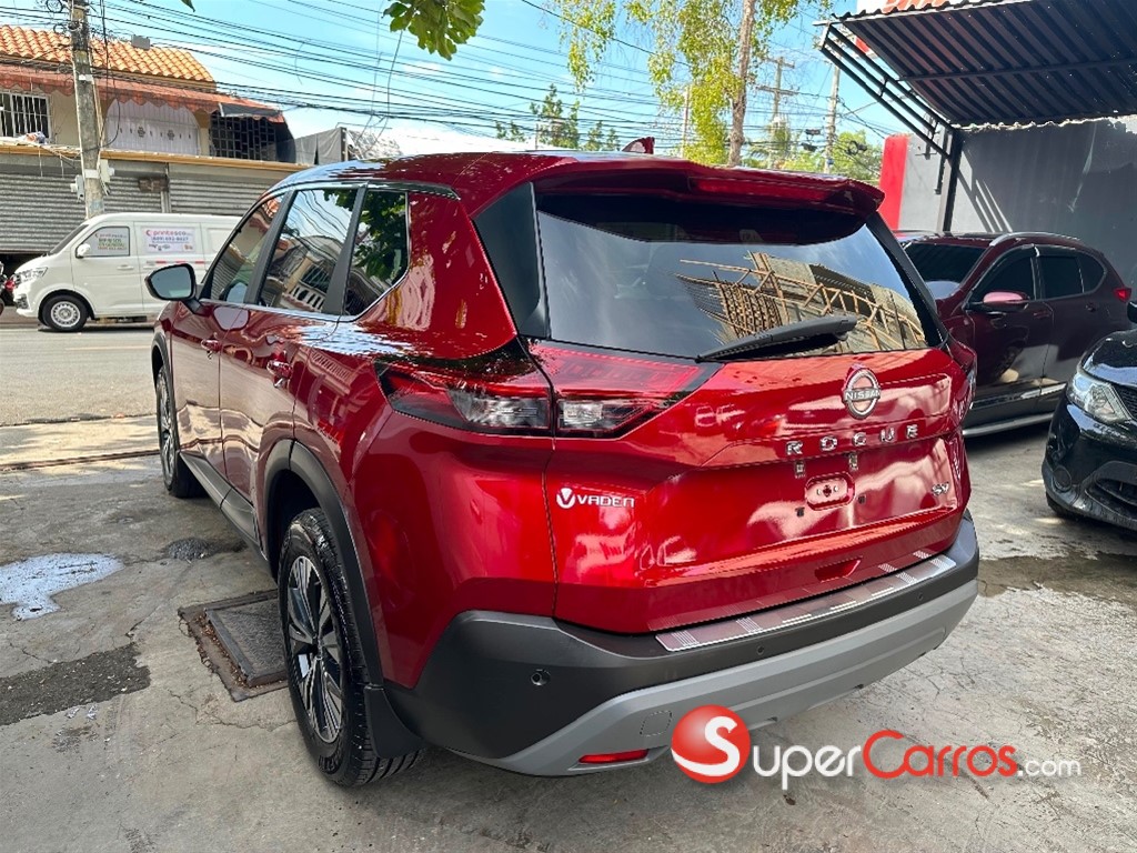 2023 Nissan Rogue SV — foto 6 / 9