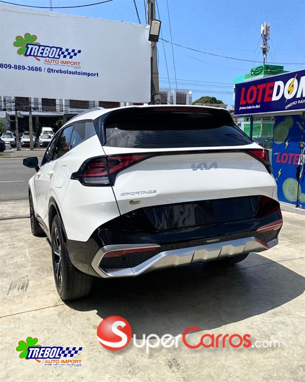 2021 Kia Sportage Luxury — foto 4 / 10