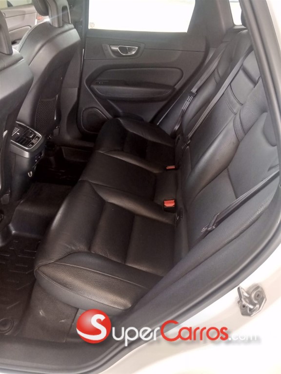 2018 Volvo XC60 D5 — foto 12 / 12