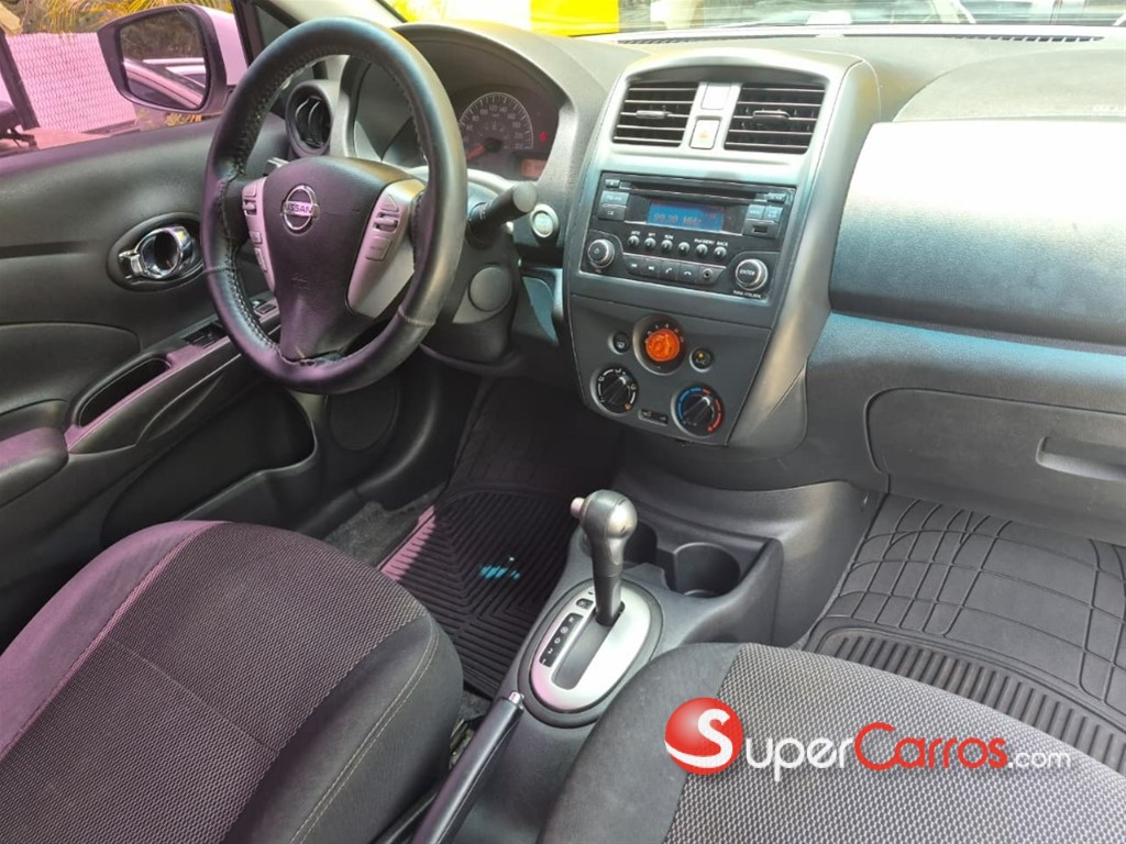 2016 Nissan Versa — foto 11 / 11