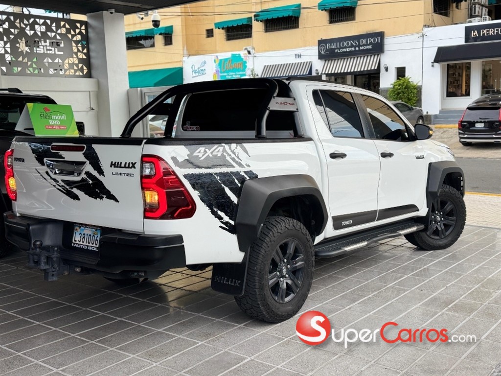 2018 Toyota Hilux Limited — foto 10 / 10