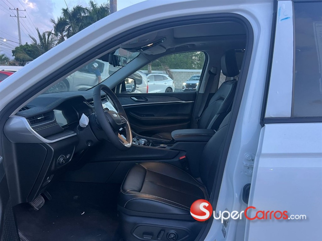2023 Jeep Grand Cherokee Limited — foto 7 / 11