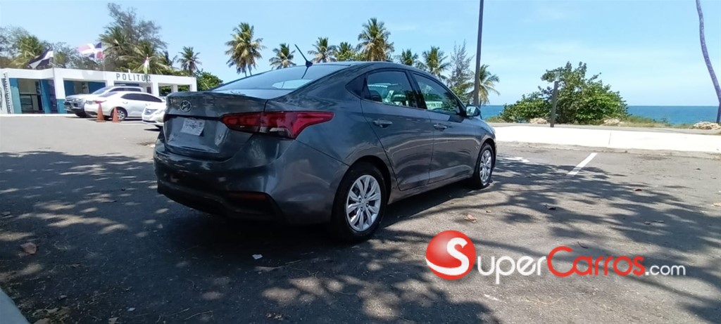 2020 Hyundai Accent — foto 8 / 11
