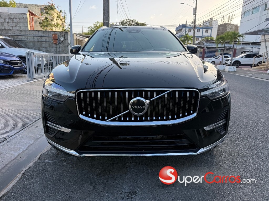 2022 Volvo XC60 B6 Inscription — foto 2 / 11