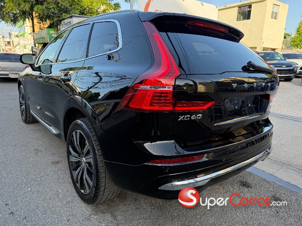 2022 Volvo XC60 B6 Inscription — foto 4 / 11