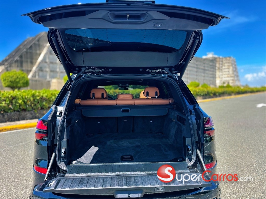 2025 BMW X 5 XDRIVE 40i — foto 8 / 12