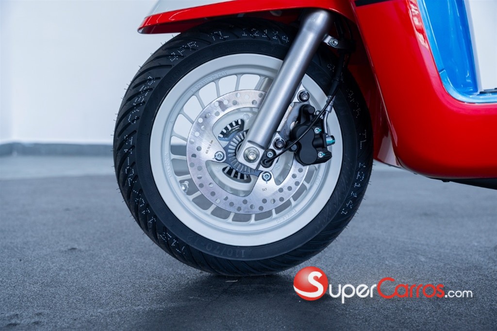 2027 CF Moto AURA 150 — foto 10 / 12