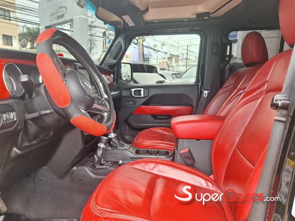 2019 Jeep Wrangler Unlimited Sahara — foto 11 / 12