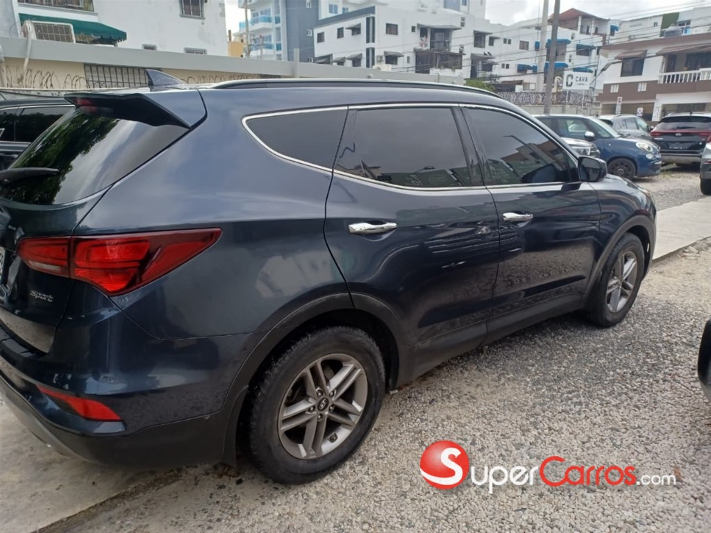 2017 Hyundai Santa Fe Sport — foto 4 / 9