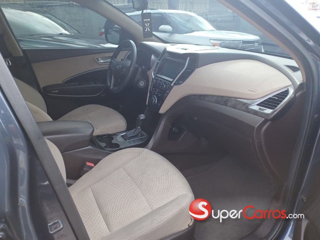 2017 Hyundai Santa Fe Sport — foto 8 / 9