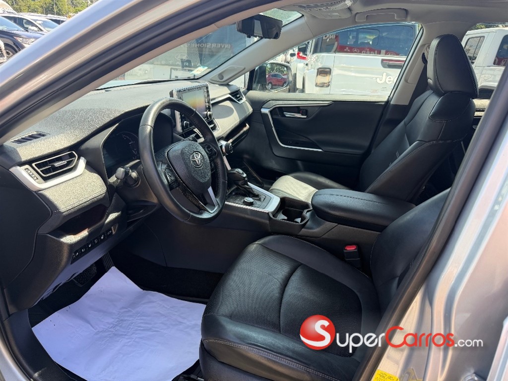 2021 Toyota RAV4 Limited — foto 7 / 10