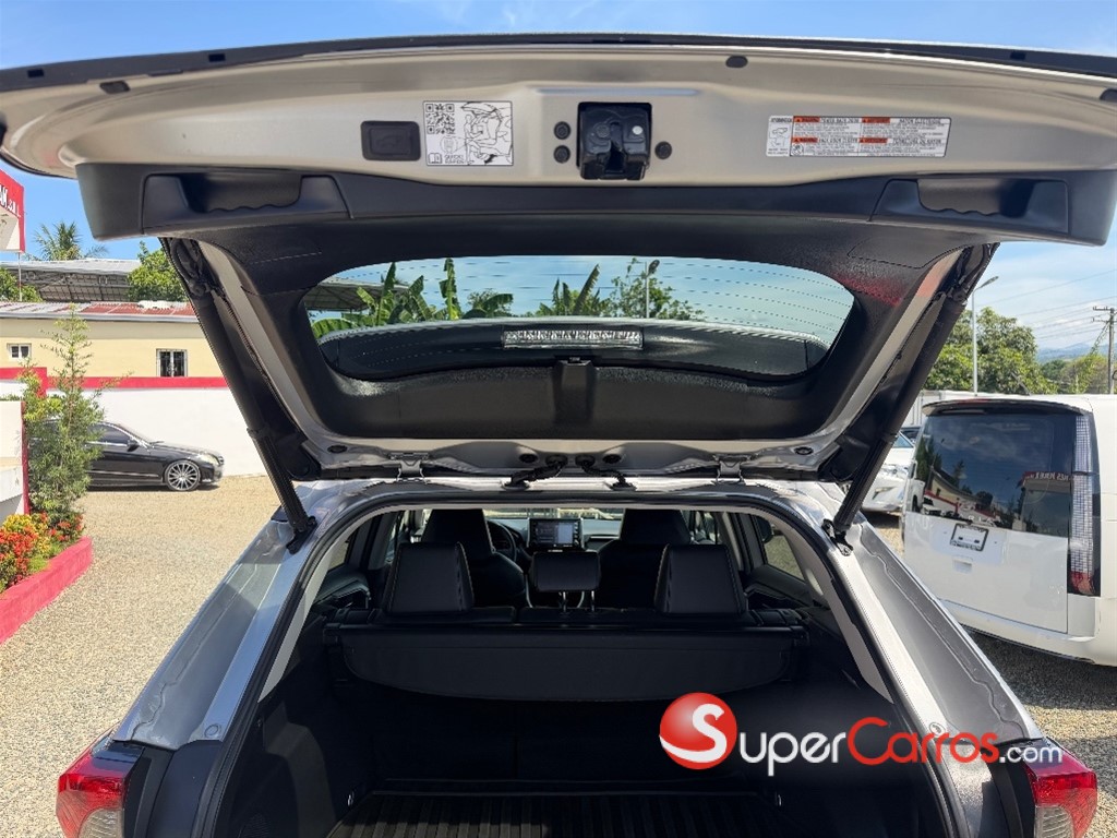 2021 Toyota RAV4 Limited — foto 9 / 10