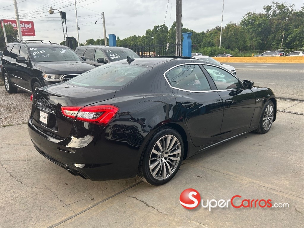 2020 Maserati Ghibli — foto 4 / 12