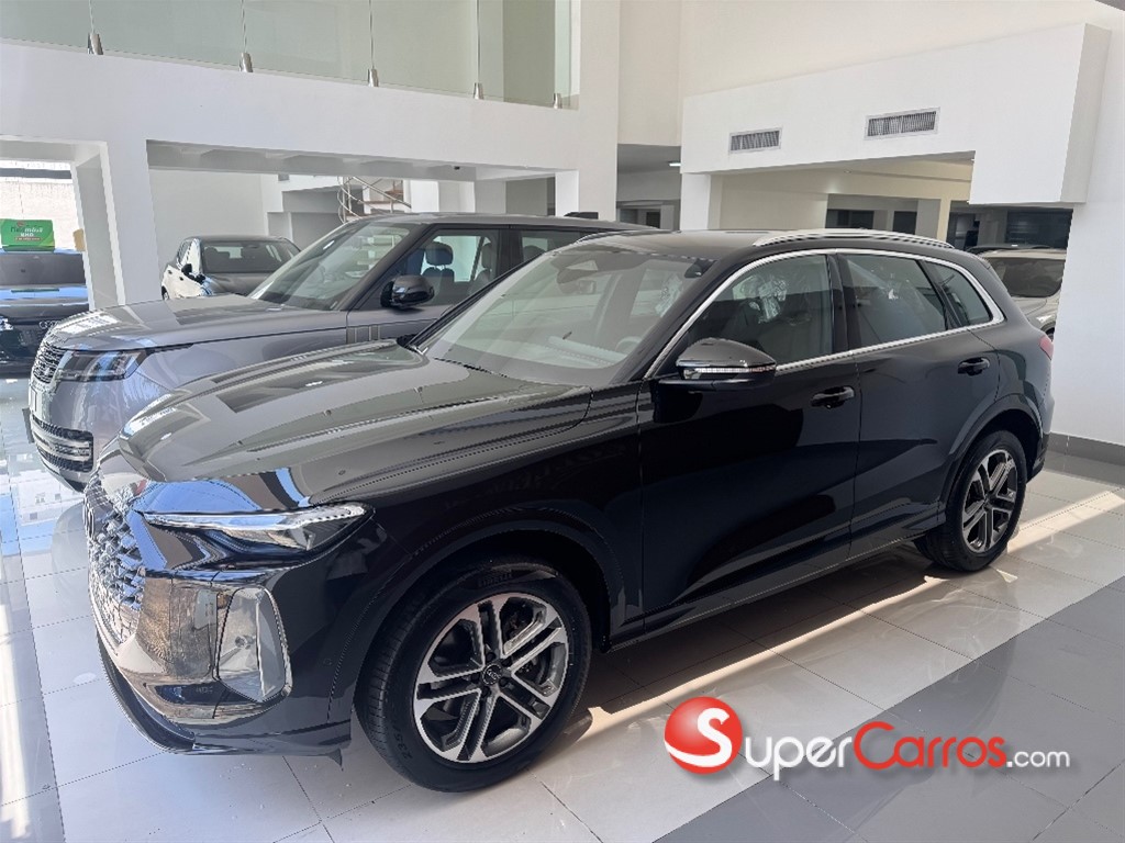 2025 Audi Q5 Quattro — foto 3 / 11