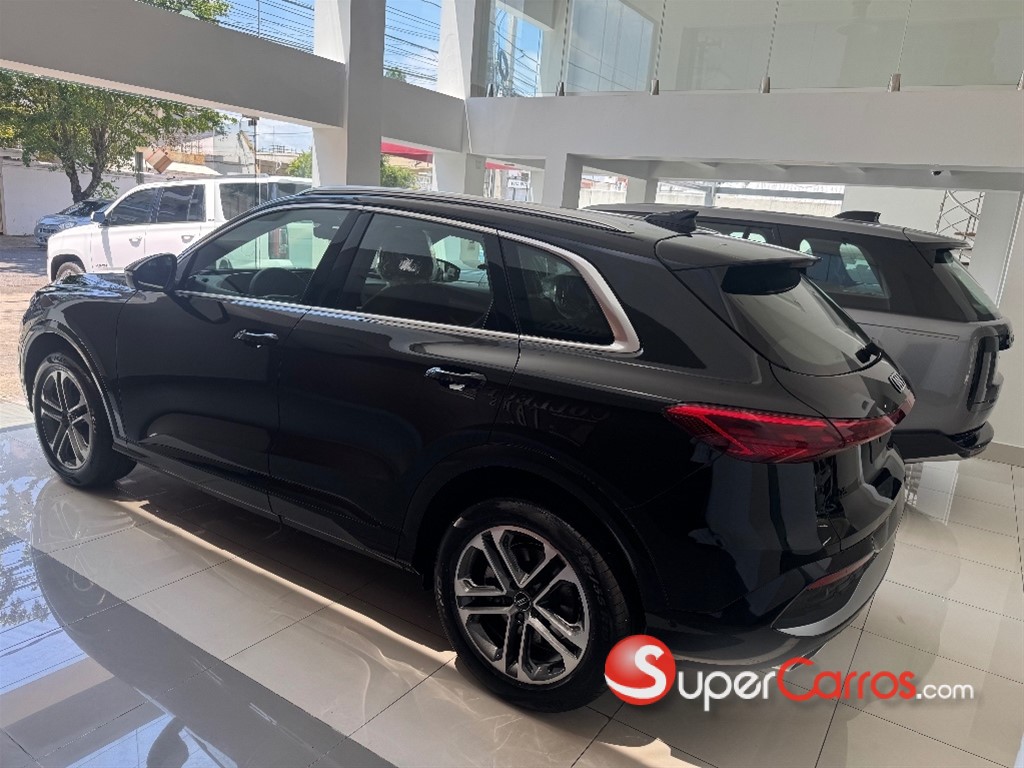 2025 Audi Q5 Quattro — foto 4 / 11