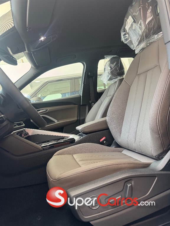 2025 Audi Q5 Quattro — foto 9 / 11