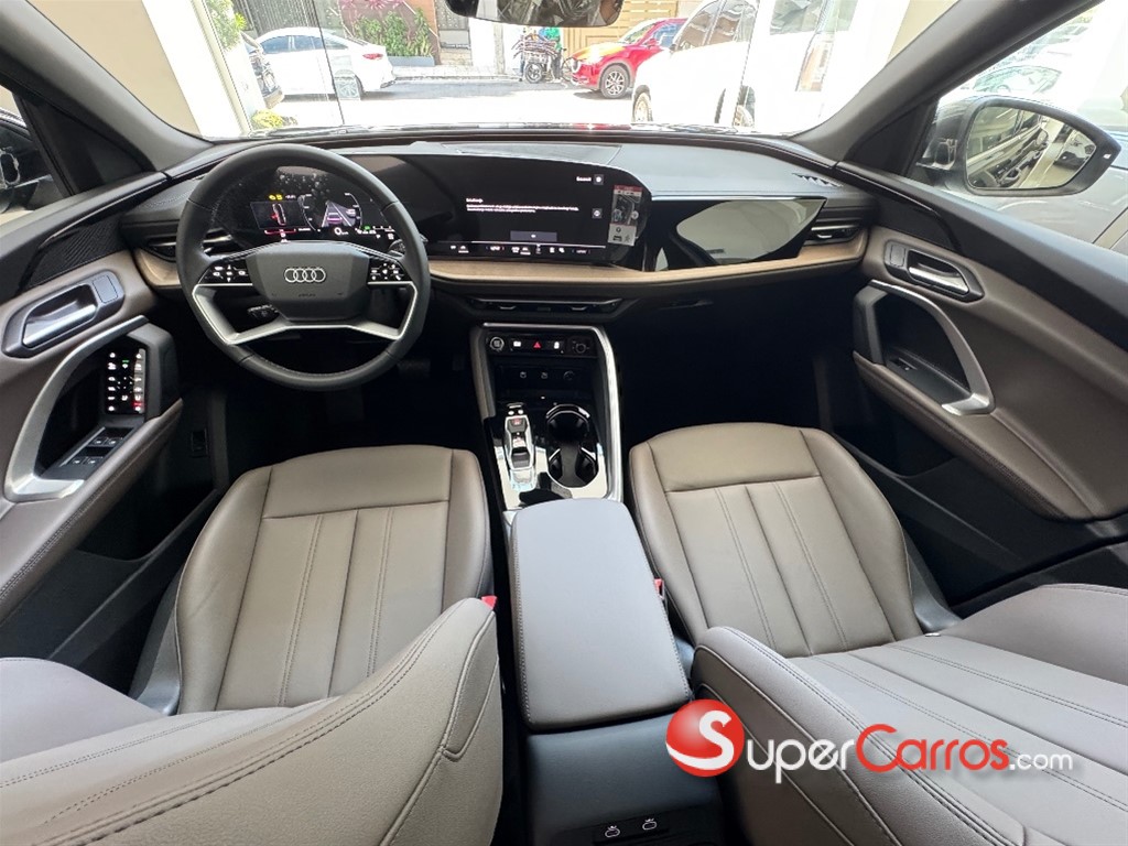 2025 Audi Q5 Quattro — foto 10 / 11