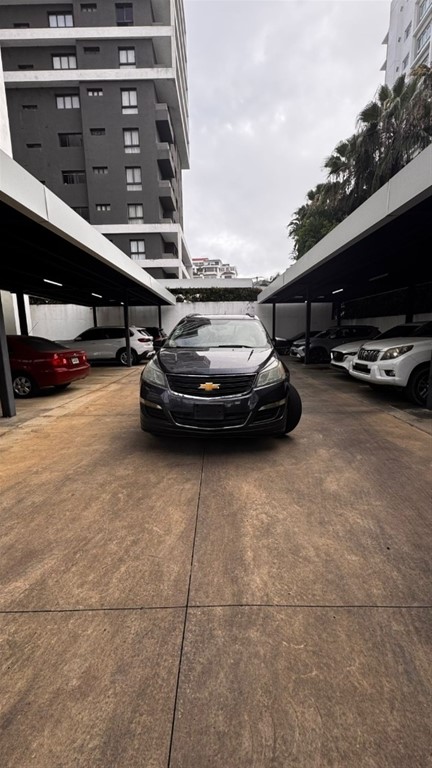 2014 Chevrolet Traverse LS — foto 3 / 8