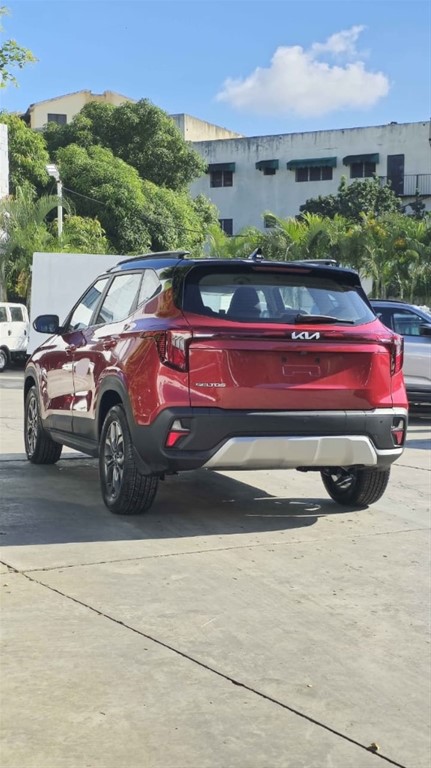 2027 Kia Seltos Luxury — foto 3 / 8