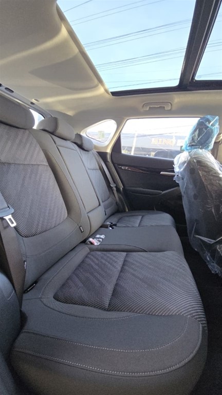 2027 Kia Seltos Luxury — foto 7 / 8