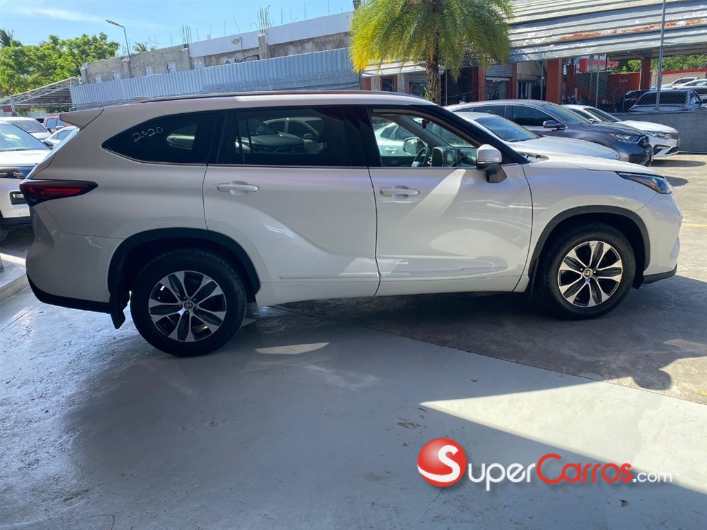 2020 Toyota Highlander — foto 4 / 7