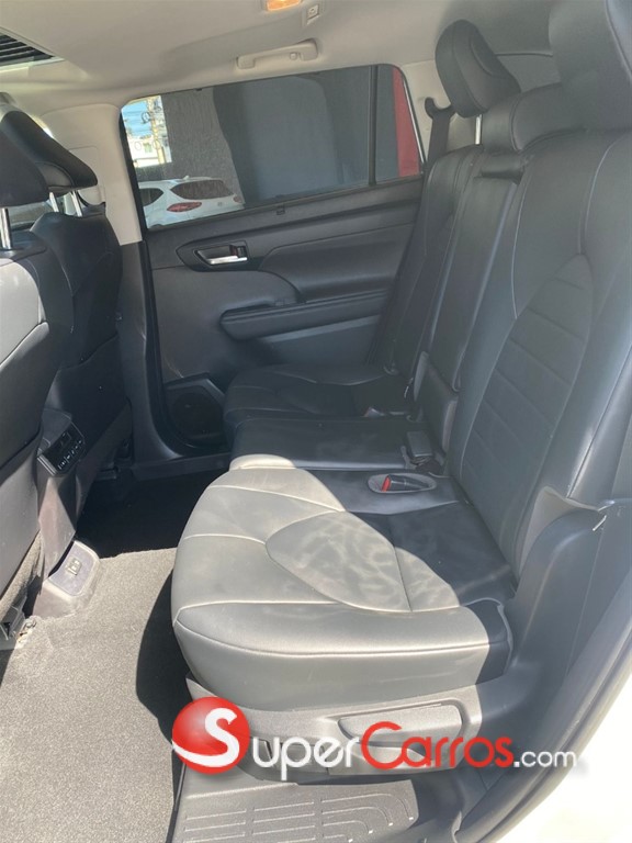 2020 Toyota Highlander — foto 6 / 7