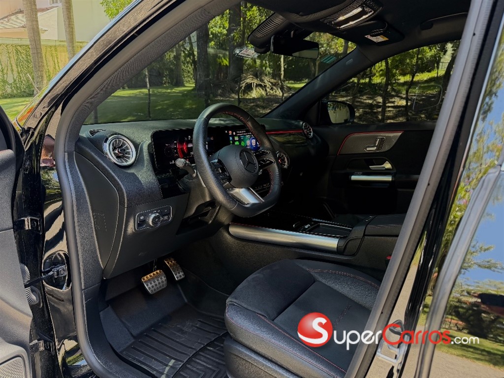2025 Mercedes-Benz Clase GLA 200 AMG LINE — foto 6 / 9