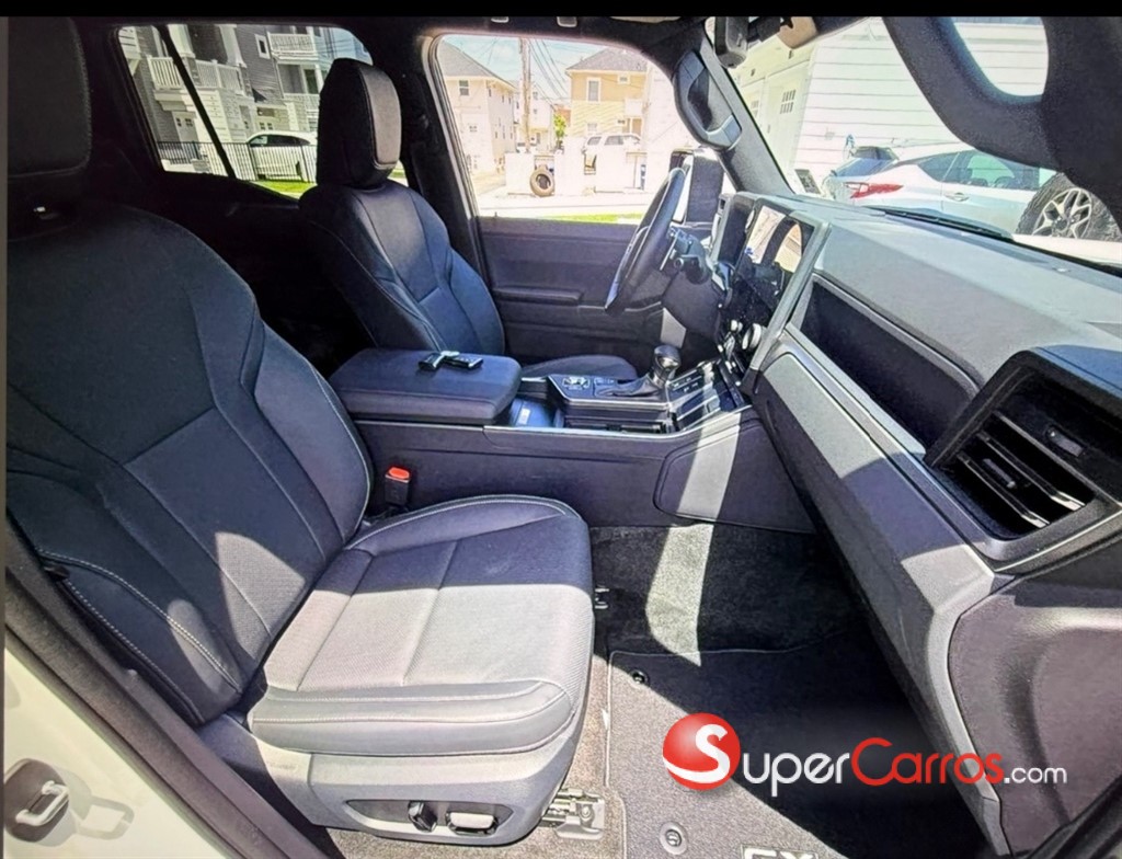 2024 Lexus GX 550 Premium — foto 11 / 12