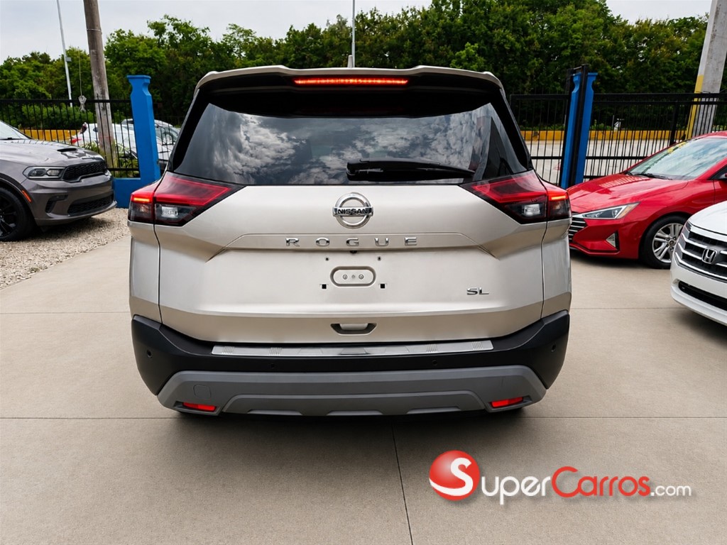 2021 Nissan Rogue SL — foto 4 / 11