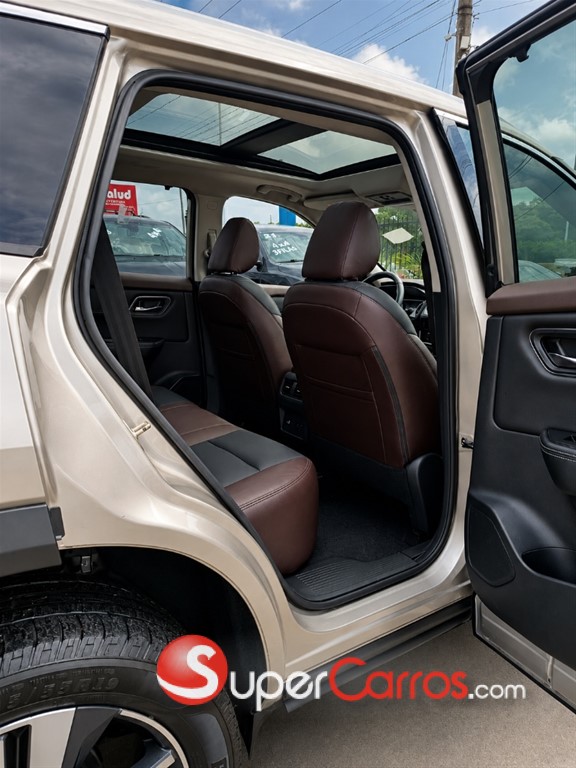 2021 Nissan Rogue SL — foto 7 / 11