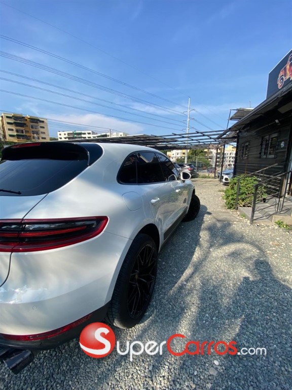 2017 Porsche Macan — foto 5 / 12
