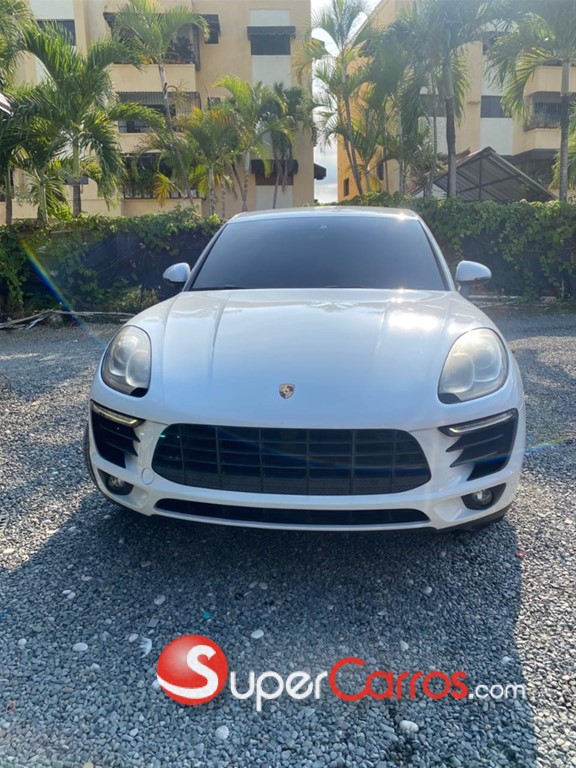 2017 Porsche Macan — foto 9 / 12
