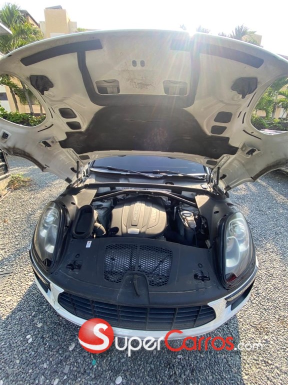 2017 Porsche Macan — foto 11 / 12