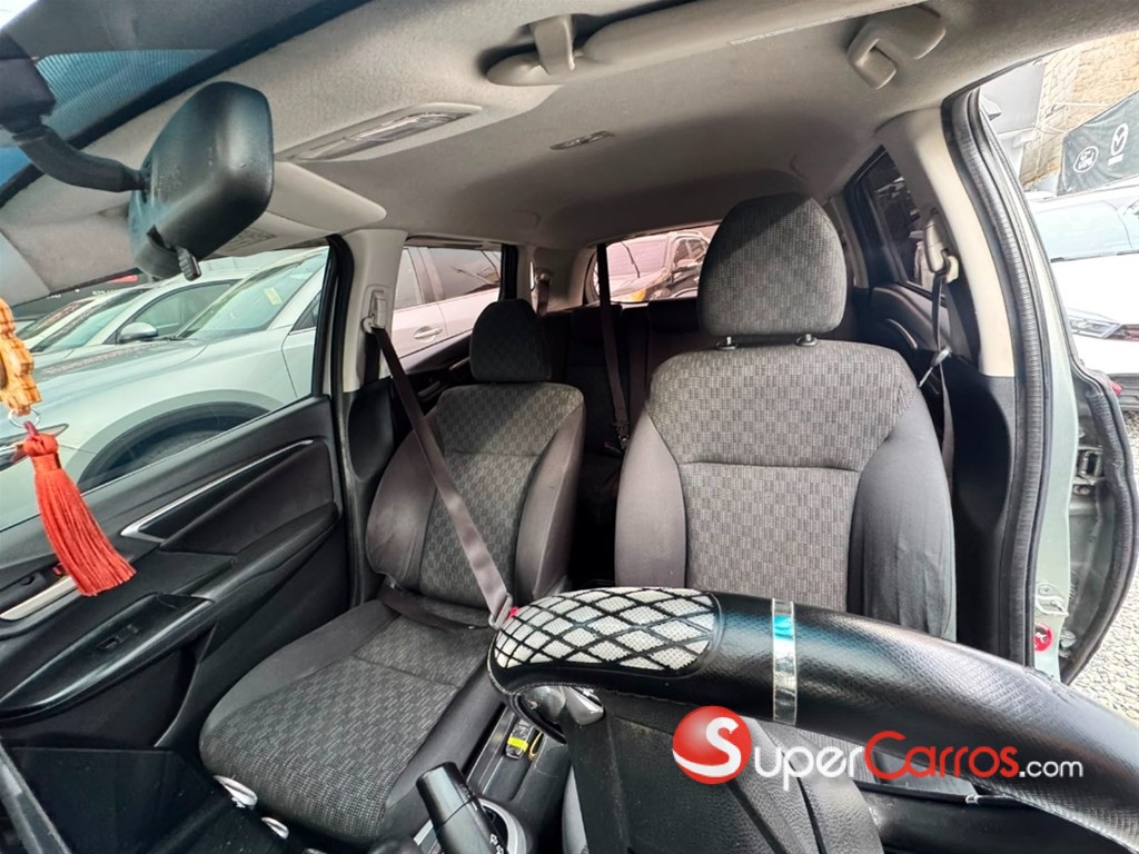 2015 Honda Fit — foto 4 / 9