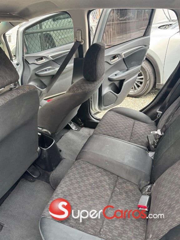 2015 Honda Fit — foto 5 / 9