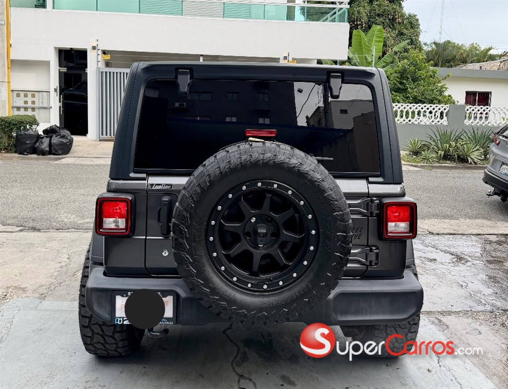 2021 Jeep Wrangler Sport — foto 5 / 9