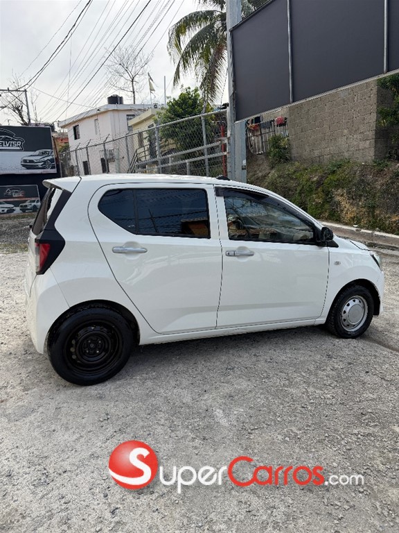 2019 Toyota Pixis — foto 4 / 9